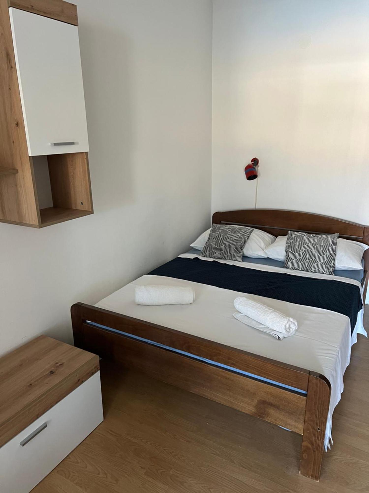 Apartments Mia Pag باغ المظهر الخارجي الصورة